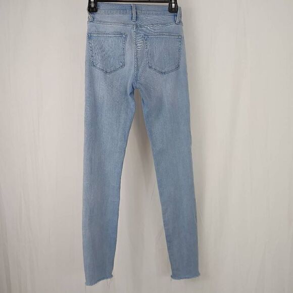 Frame Le High Skinny Jeans In Carnation Women's Size 24 Jeans.
Waist 12"
Rise 9. - Picture 2 of 10